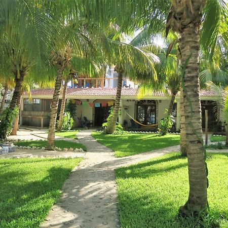 El Milagro Beach Hotel And Marina Isla Mujeres Exteriör bild
